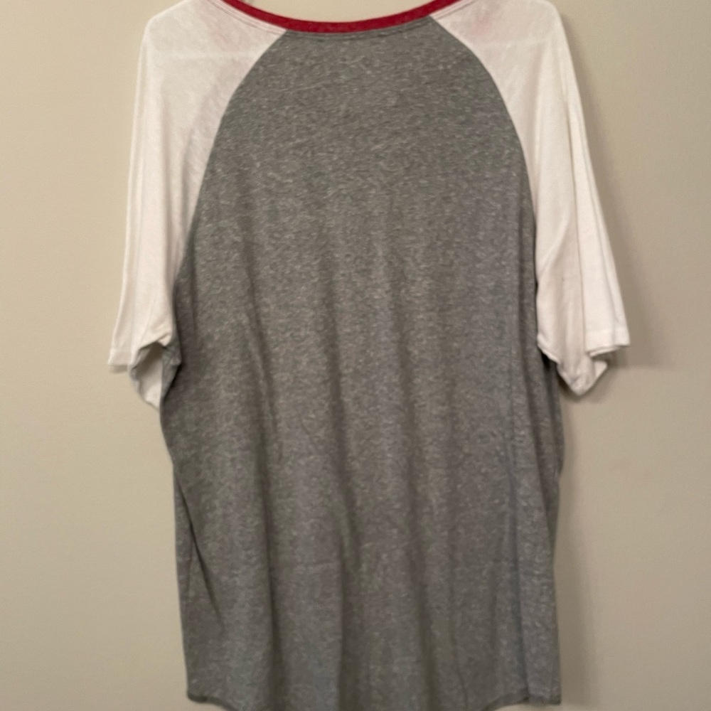 On the Byas Mens L Large Long Pocket Tee Red Grey White - Picture 4 of 4